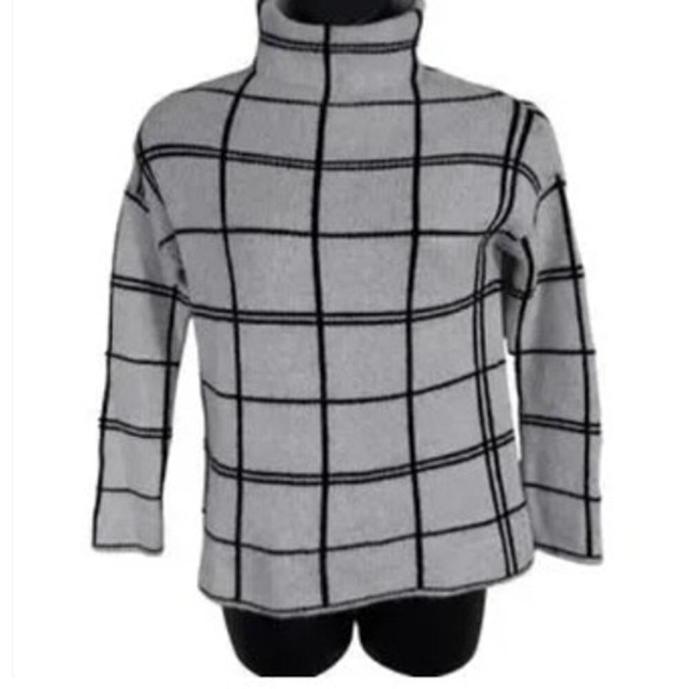 Christian Siriano New York size medium Gray/Black Plaid Turtle Neck Sweater